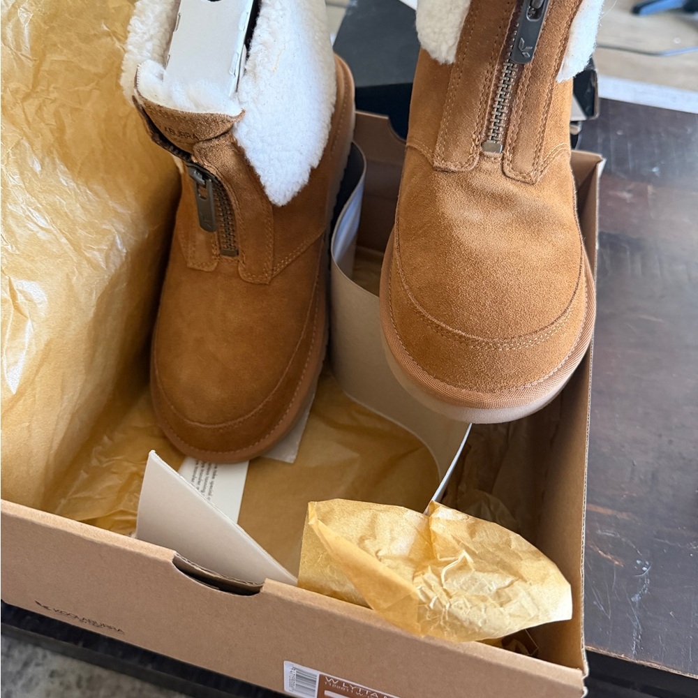 Koolaburra Chestnut W LyttA Mini Shearling Cuff Boots